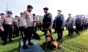 Jelang Pelantikan Kepala Daerah, Polda Jatim Siapkan 706 Personel Anti Huru-hara